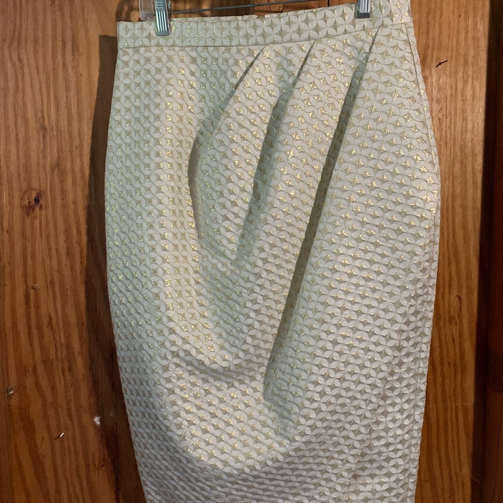 New Closet skirt